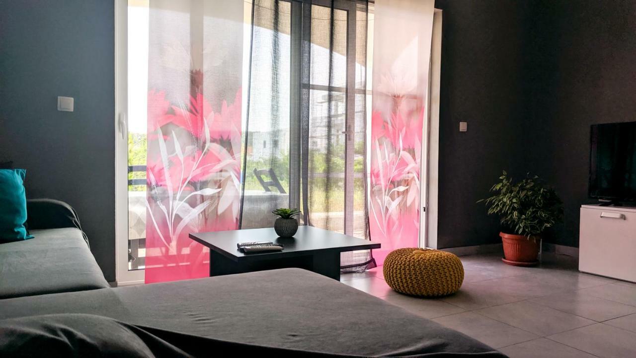 Anton Apartment *