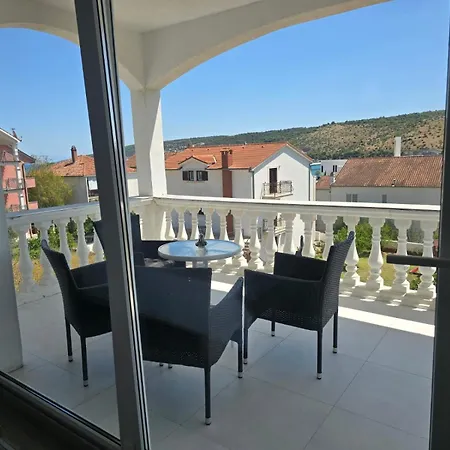 Apartment Anton Trogir Exterior foto